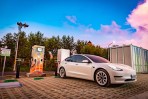 NHOA.TCC台南亞萬站啟用 人車一起充電 車牌辨識結合智慧地鎖不怕佔位 充11度送77元充電金