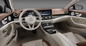M-Benz公佈新世代E系列內裝  首次使用觸控式多功能方向盤