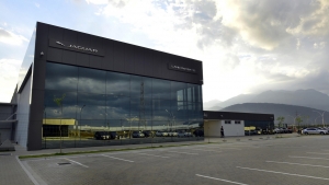 Jaguar Land Rover首座海外全資工廠啟用，產能達每年2.4萬輛