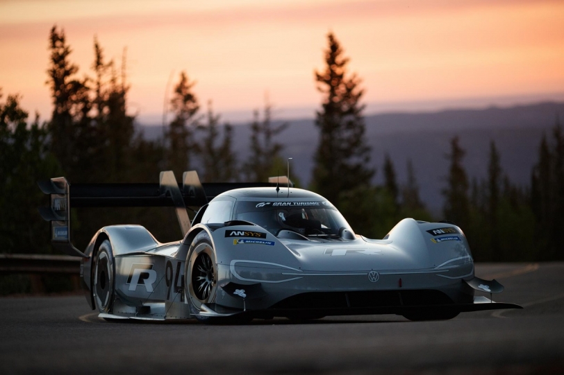 Volkswagen I.D. R Pikes Peak賽車使用具特殊意義的94號參賽(內有影片)