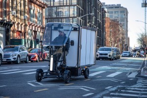 Honda推出新的「最後一哩路」業務解決方案：Fastport eQuad