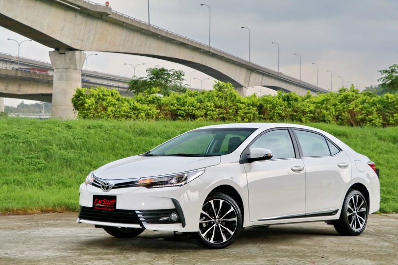 我不是資優生、我是完美的80分，小改款Toyota Altis試駕報導