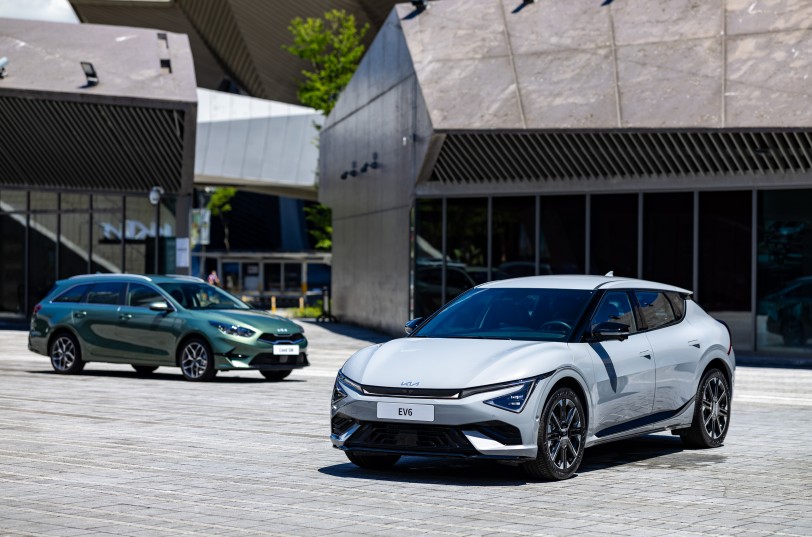 Kia 8月同期成長達51.4%,今年累計銷售逆勢正成長! 9月入主Kia最佳時機,享專屬高額0利率、再贈丙式車體險