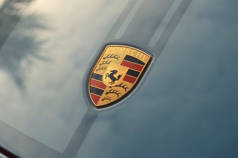 起源鮮有人知的恆久傳奇!Porsche盾形徽標誕生七十週年