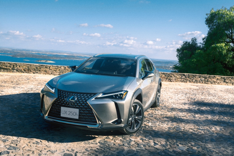 油電車專屬世界初 Eco-Drive Control 機能搭載，Lexus UX200/UX250h 日規正式販售！