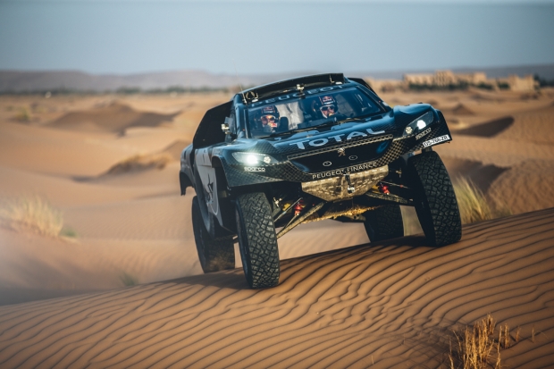 不勝不歸！Peugeot全新2008 DKR16達卡拉力賽車亮相