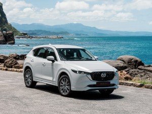 MAZDA CX-5 100 萬元 0 利率啟動嚮往序章, 安心臻享 7 年原廠保固