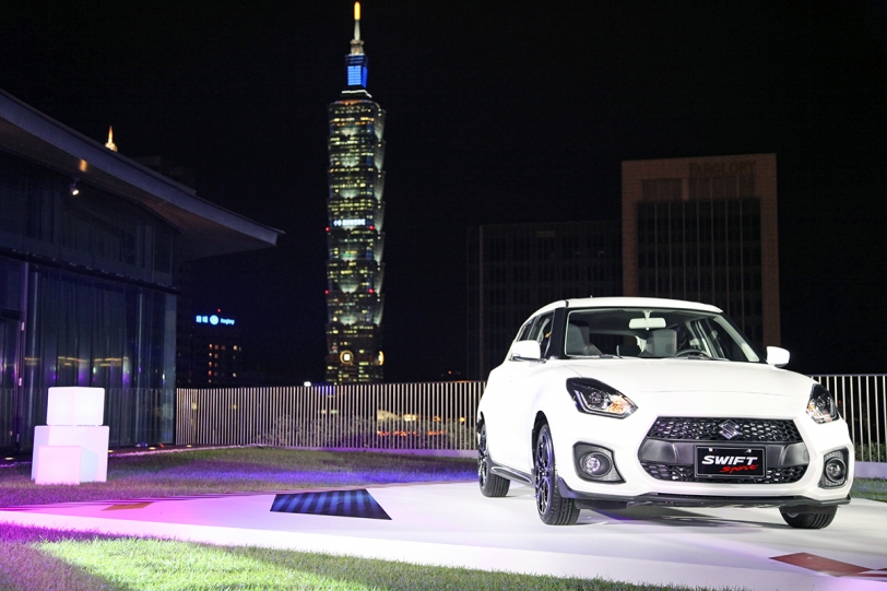 80.8 萬單一車款震撼羽量級鋼炮市場，Suzuki Swift Sport 第三代車款正式在台販售