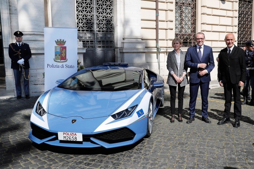 除了杜拜，義大利條伯伯也是幸福的！Lamborghini Huracan Policia正式交付