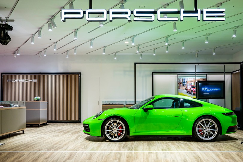 給你毫無壓力的賞車體驗，Porsche NOW 全新型態概念店為期半年於新光三越 A9 開幕！