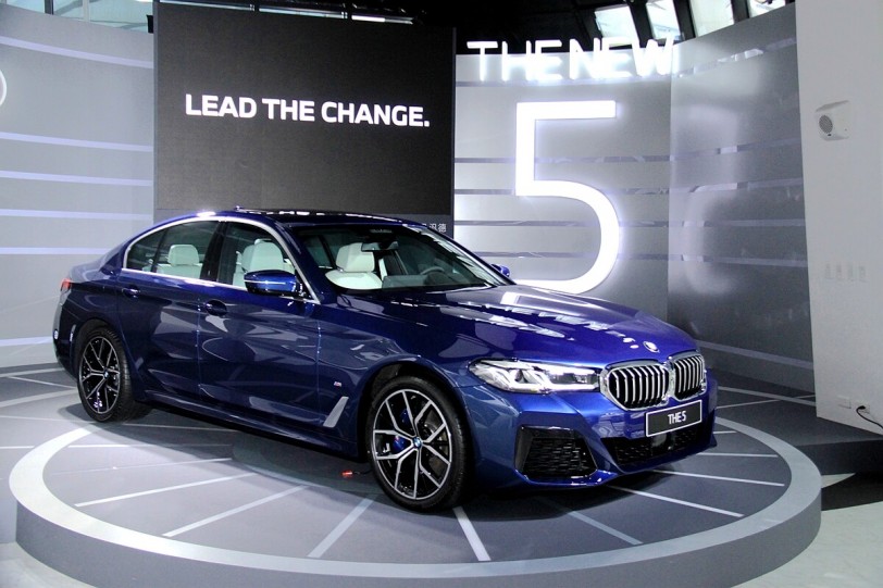 BMW小改款5系列兩大革新亮點 & 530i M Sport試駕心得