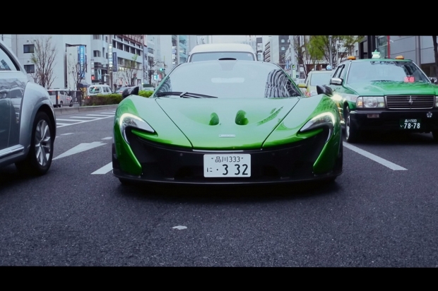 McLaren P1也能通勤代步？讓幸運車主試給你看