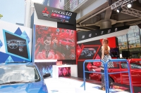 全台最大真人跳舞機 尬舞拼舞王，LANCER iO 炫彩菱格版 展現夠格紅藍魅力