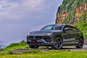 Lamborghini 2019創下史上最強半年銷售記錄!大幅成長96% 全新AI塗裝工廠並正式啟用(內有影片)