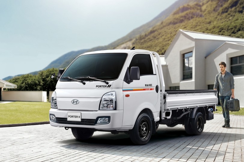 HYUNDAI PORTER II逆勢成長勇奪中型貨車銷售冠軍，STARIA月付6,999元領銜三大商用車優惠，力挺台灣頭家