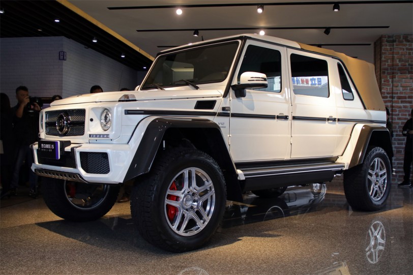 天選之人與人中之龍 Brabus改Mercedes-Maybach G 650 Landaulet &amp; S 650 Pullman在台上市