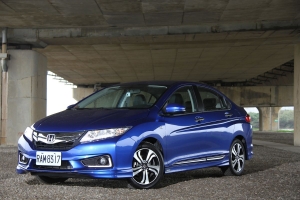 改款降價戰「神車」，試駕小改款Honda City 1.5 VTi-S