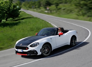 Fiat 124 Spider Abarth蠍子功加身 0~100km/h 6.8秒(內有影片)