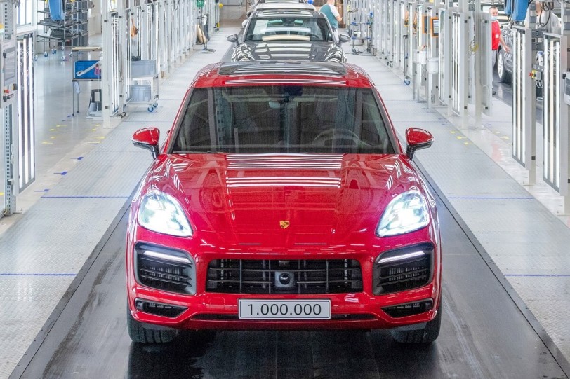 Porsche Cayenne生產突破100萬輛&amp;成功歷史軌跡