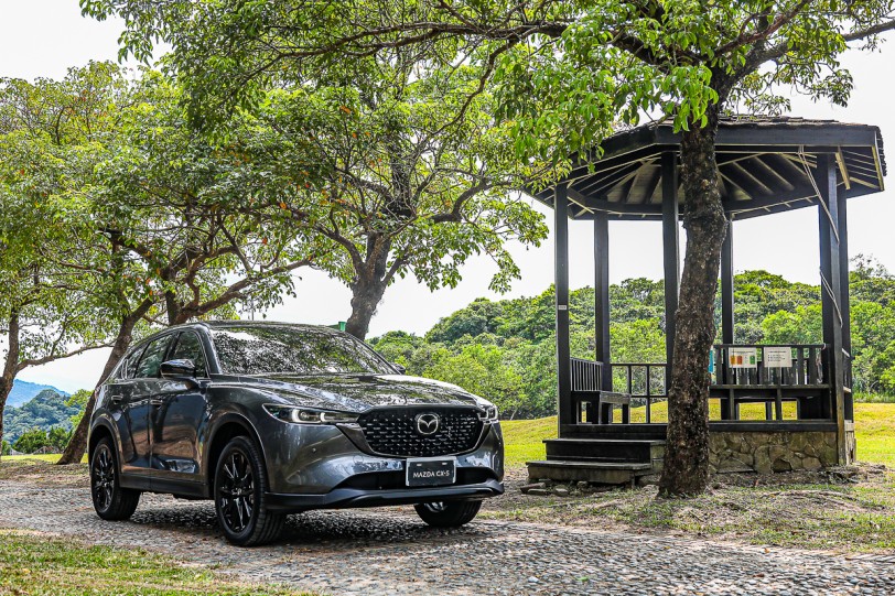 入主精緻熟成日式休旅不需高昂代價，2022 Mazda CX-5 20S Carbon Edition