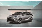 全車系標配12.3 吋主機、鉑金版導入黑色/黑米雙色內裝，2025 年式樣 Toyota Sienna 238萬/295萬登場！
