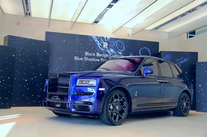 以奢華專屬定制致敬62英里外的太空邊界!Rolls-Royce Black Badge Cullinan Blue Shadow限量典藏版珍稀登台