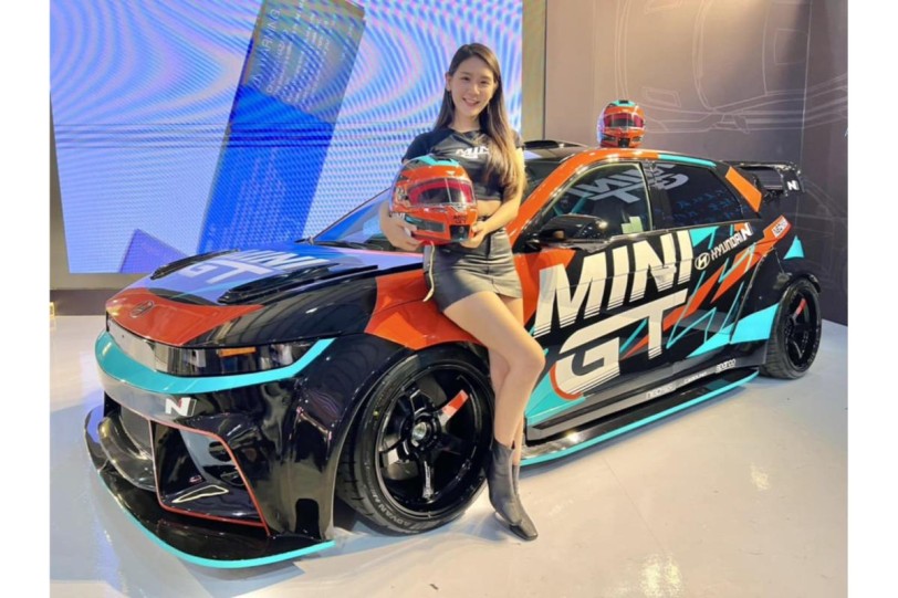 MINI GT 東京改裝車展概念原型車 Hyundai Ioniq 5N RS-01T MINI GT Concept 驚喜現身 SGT6