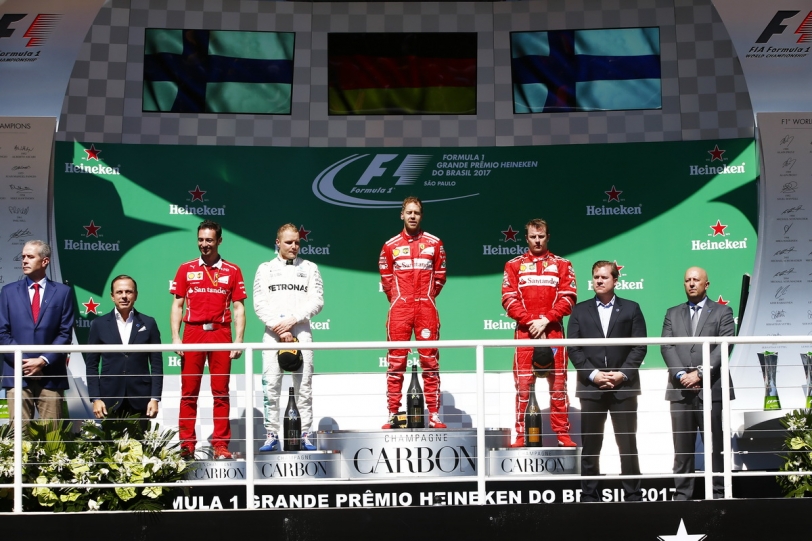 Lewis Hamilton極速追擊維修區起跑奪第四,F1巴西站Ferrari再次奪下冠軍!