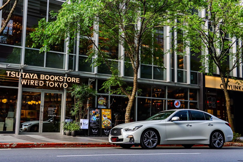 日系六缸大排氣量跑房車的絕唱，2021 Infiniti Q50 300GT Silver Sport