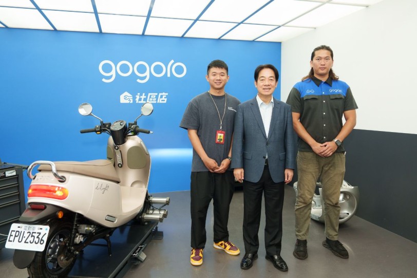 賴清德副總統參觀 Gogoro 社區店訓練中心  承諾持續推動電動機車交通政策 達成淨零轉型目標