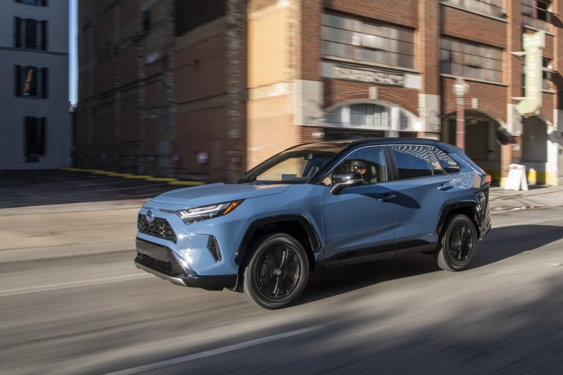 小針美容依舊戰力滿點!Toyota RAV4 美規 2022 年式樣新增全新 LED 頭燈、SE Hybrid 設定