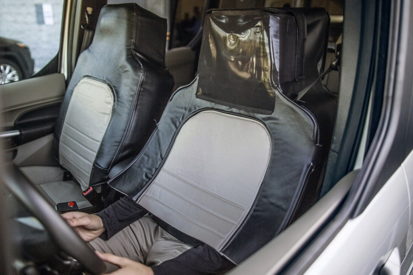椅子易容術只為驗證！Ford實測自動駕駛車與用路人的溝通方式