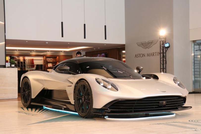 預售價 4200 萬上下，Aston Martin Valhalla 準量產原型車再度炫風來台
