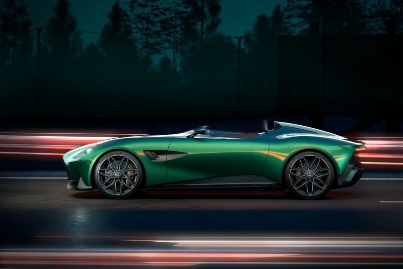 慶祝訂製部門成立十週年，Aston Martin推出DBR22開放式敞篷概念跑車