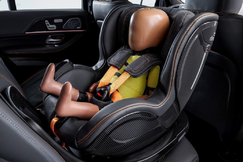 Mercedes-Benz推出結合PRE-SAFE功能的兒童安全概念座椅(內有影片)