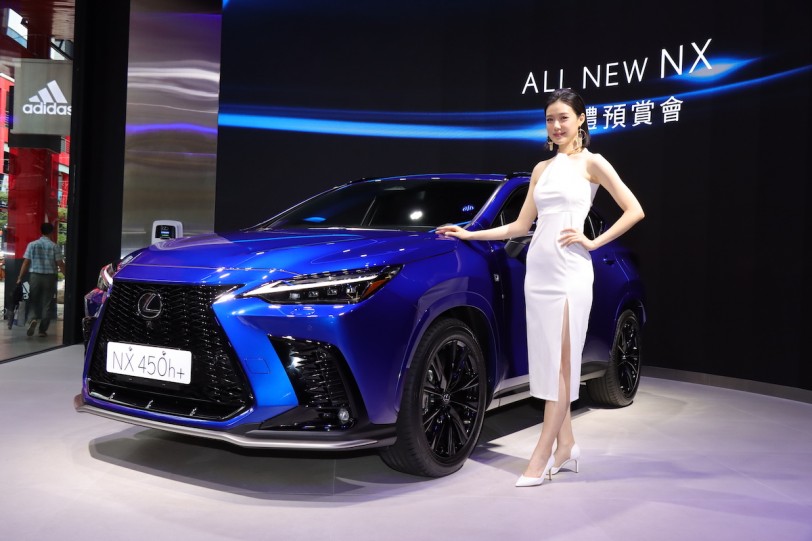 五種動力十種規格全戰力導入，Lexus NX 第二世代 166 萬起開啟預售、12/20 正式發表！