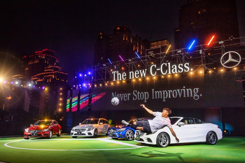 你沒看過的三向球類運動，台灣賓士創新展演The new C-Class 「突破 是日常」！