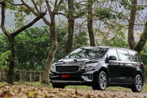 韓系好爸爸的天倫之樂!Kia Grand Carnival七人座豪華版試駕
