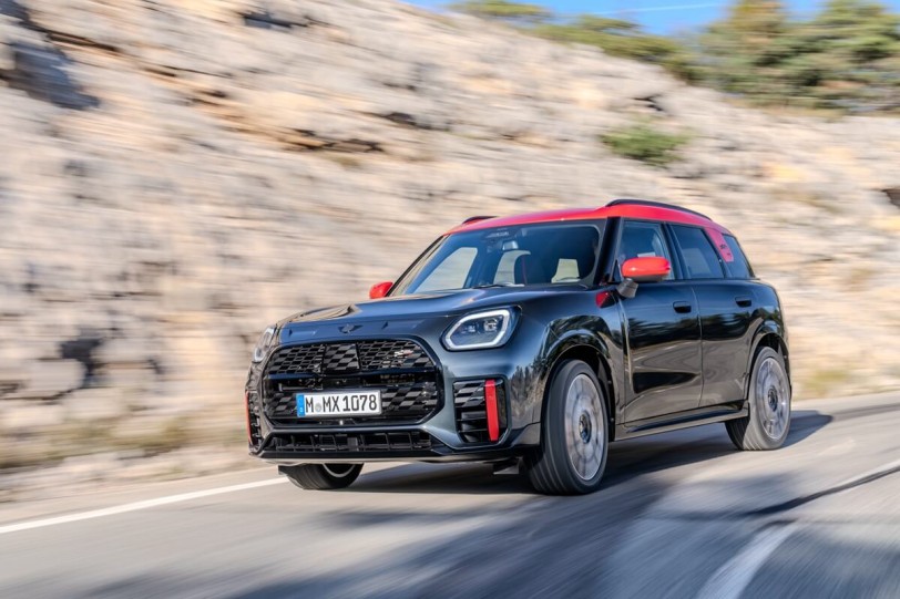 強悍外觀、最佳性能與全新JCW徽標：新世代MINI John Cooper Works Countryman亮相