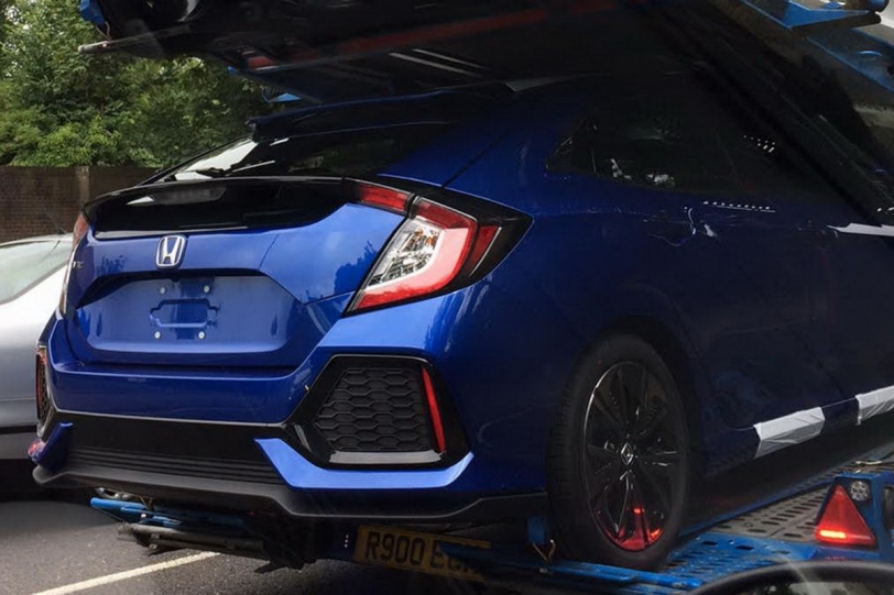 四門五門你選哪一味？Honda十代Civic Hatchback無偽裝現身