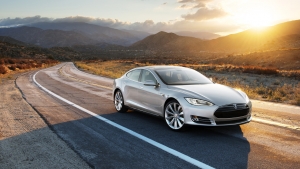 Tesla軟體更新至8.0，改變最大的地方為Autopilot