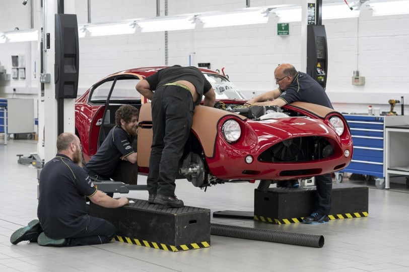 Aston Martin DB4 GT Zagato Continuation復刻計畫執行中 手工製程約需4500小時