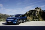 取代 Passat Sedan 位置、續航力最高 700km!Volkswagen ID.7 純電房車正式亮相