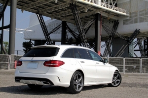 M-Benz C 250d Pikes Peak爬山賽紀錄保持 優異血統引進台灣