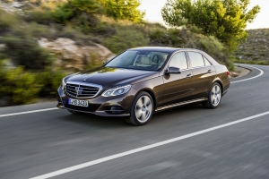 Mercedes-Benz四月超值購車優惠方案 輕鬆摘星