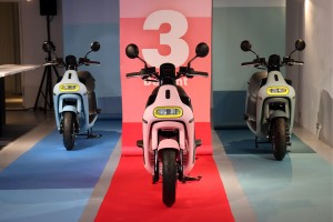 跟上漸層美學的潮流 Gogoro 3 Delight居然有義大利超跑的ROSSO紅?