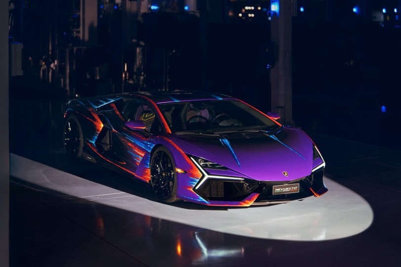 Lamborghini在2023年邁阿密海灘巴塞爾藝術展首次亮相Revuelto Opera Unica