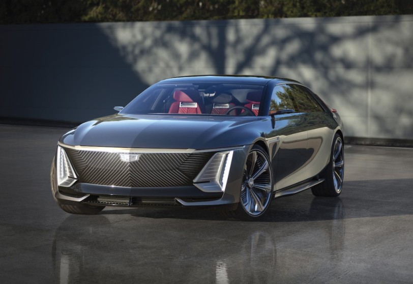 融入 50 年代手工車象徵，Cadillac Celestiq 豪華旗艦純電概念車亮相、預計 2024 年量產！