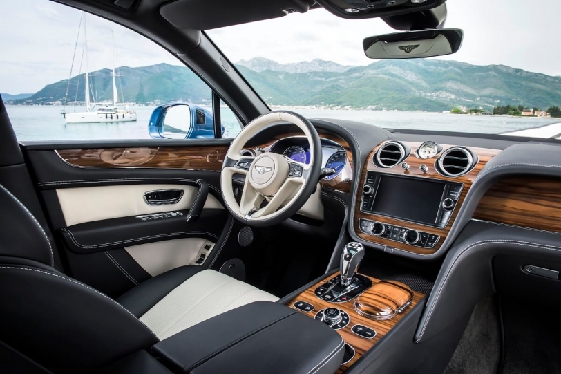 Bentley推出包含液態琥珀、石英岩以及各式木材的獨家設計(內有影片)