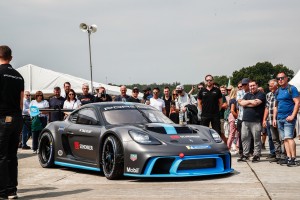 從Goodwood啟程世界巡迴，Porsche GT4 ePerformance 純電跑車全球首度登場